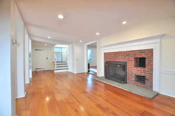 $765,000 | 11 West Chestnut Hill Road, Litchfield, CT 06759