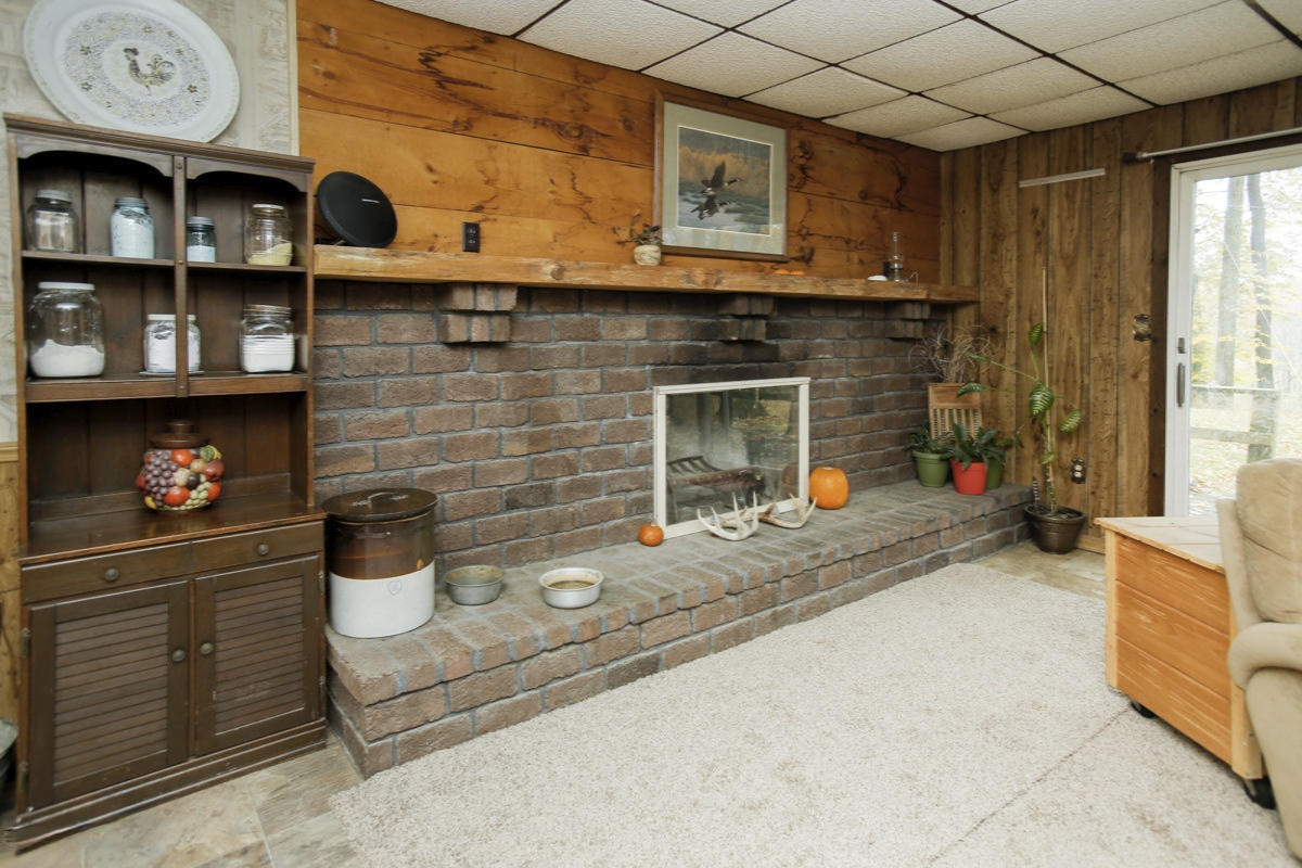 1799 cloverdale road-105