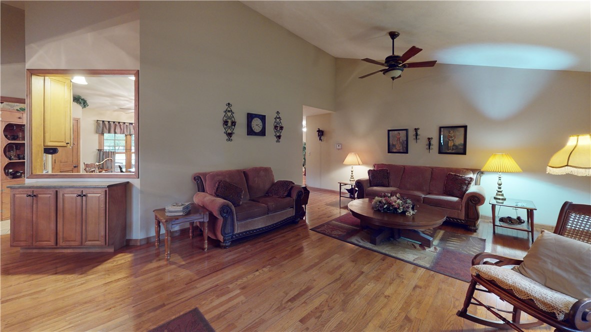 14052 East 3785 North Road Hoopeston, IL 60942 - Photo 11 of 37