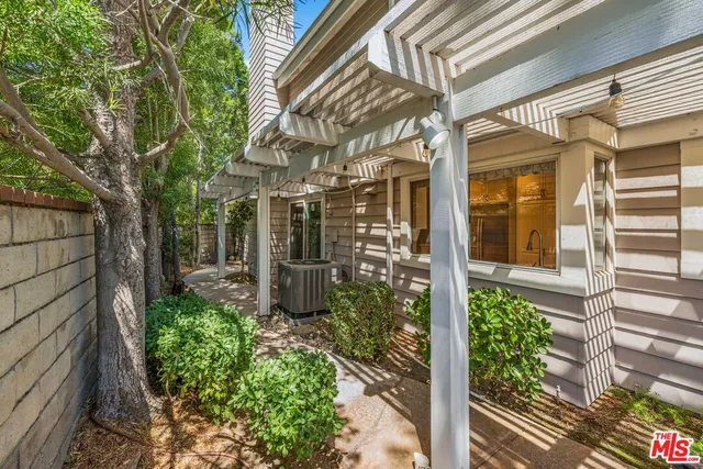 $1,170,000 | 26065 Bellis Drive, Valencia, CA 91355