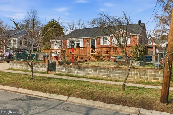 $529,900 | 13006 Parkland Drive, Rockville, MD 20853