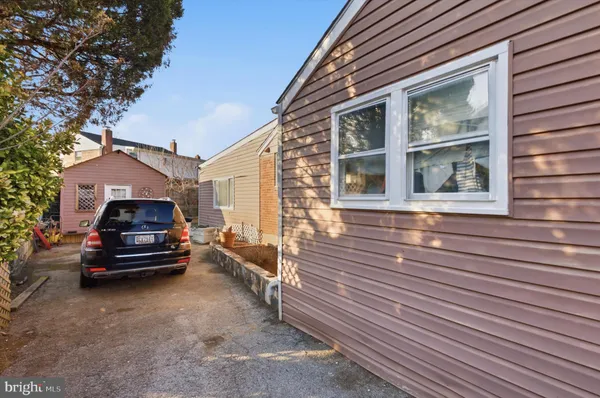 $529,900 | 13006 Parkland Drive, Rockville, MD 20853