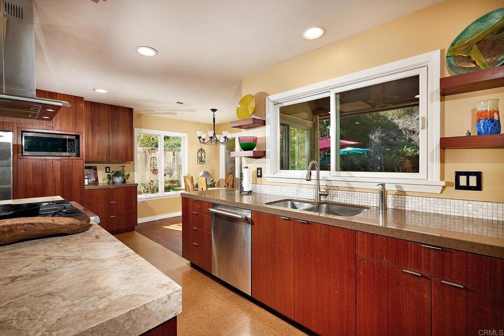 974 Summer Holly Lane Encinitas, CA 92024 - Photo 18 of 44