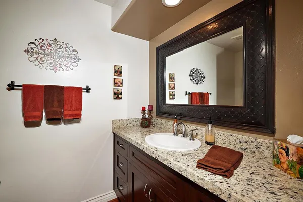 $8,500 | 974 Summer Holly Lane, Encinitas, CA 92024