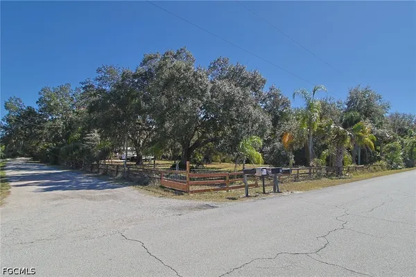$235,000 | 2971 Styles Road, Alva, FL 33920