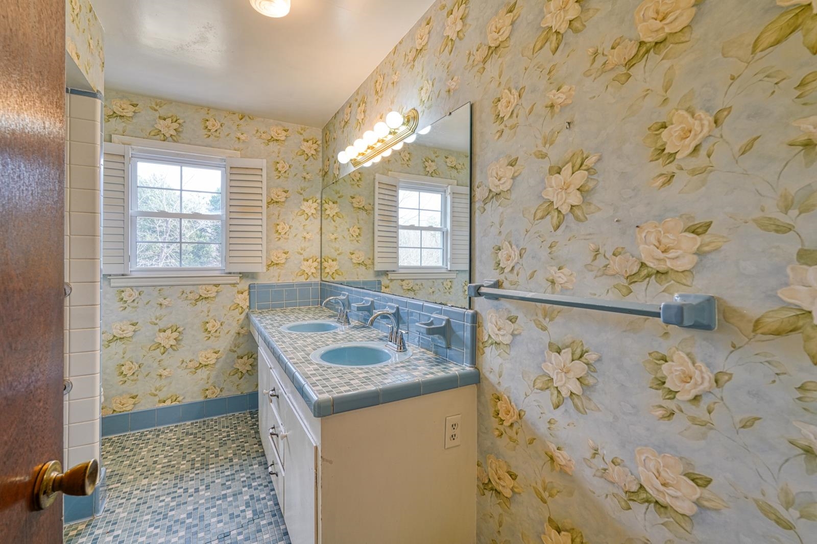 180 Herrle Road Campobello, SC 29322 - Photo 21 of 49