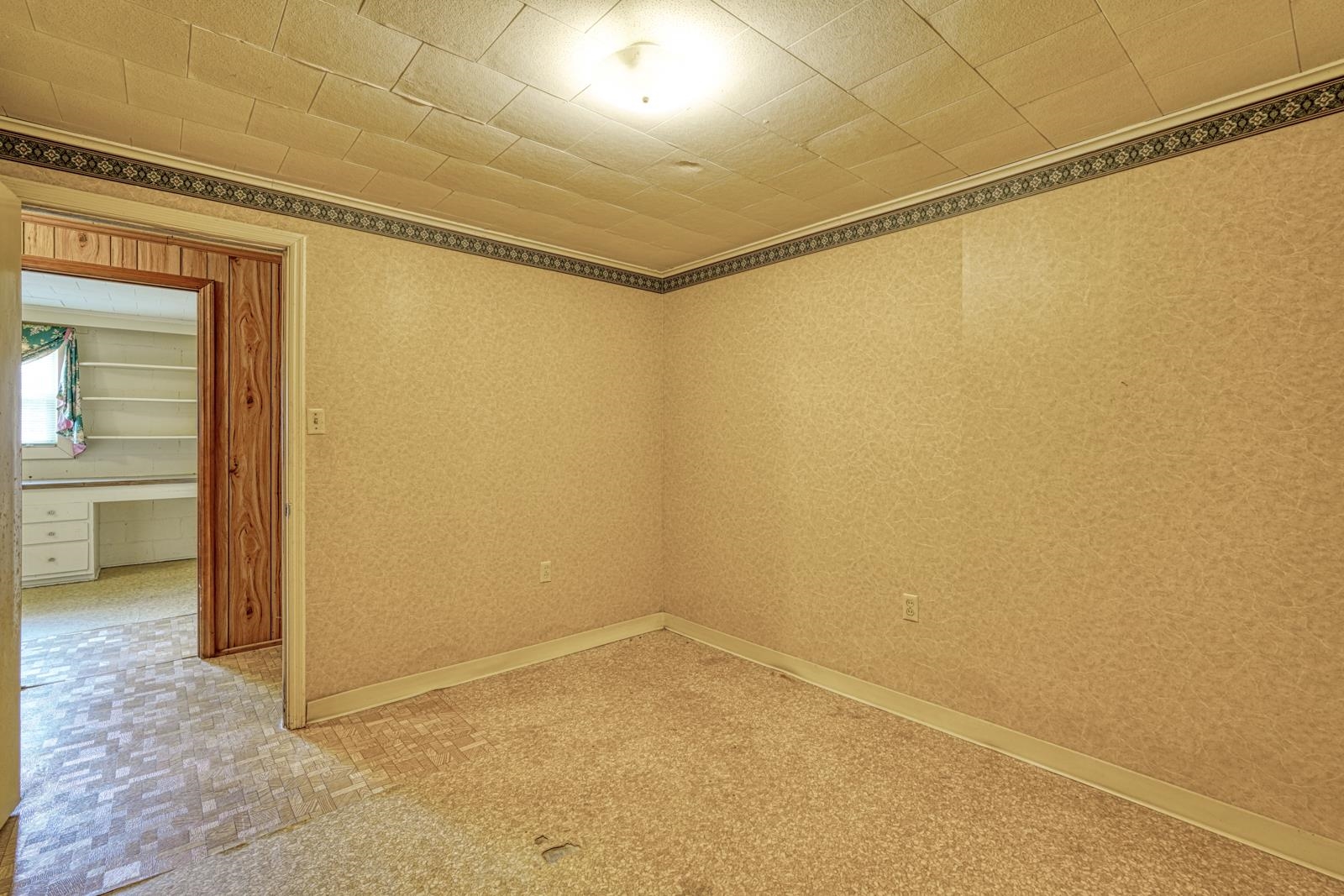 180 Herrle Road Campobello, SC 29322 - Photo 33 of 49