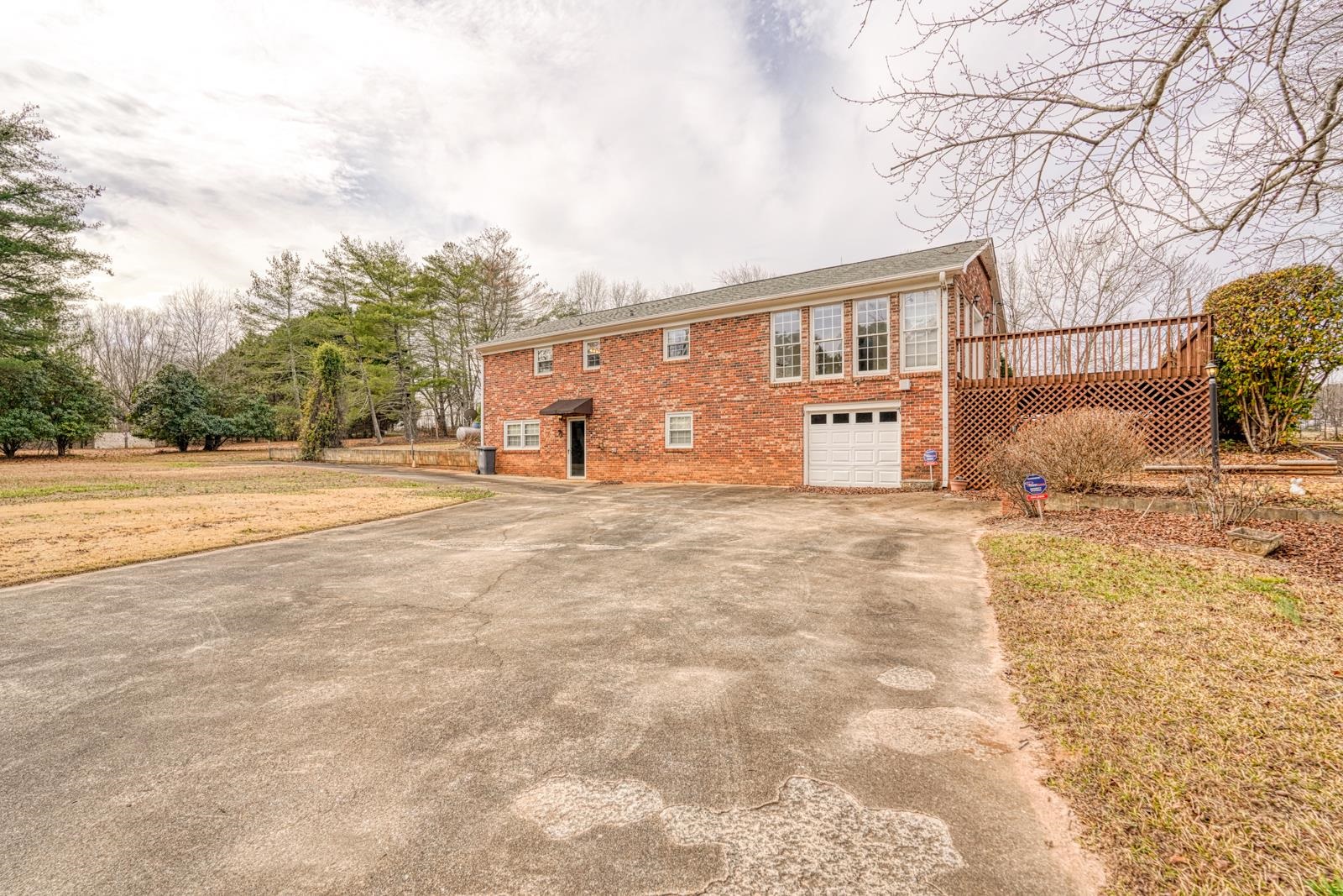 180 Herrle Road Campobello, SC 29322 - Photo 39 of 49