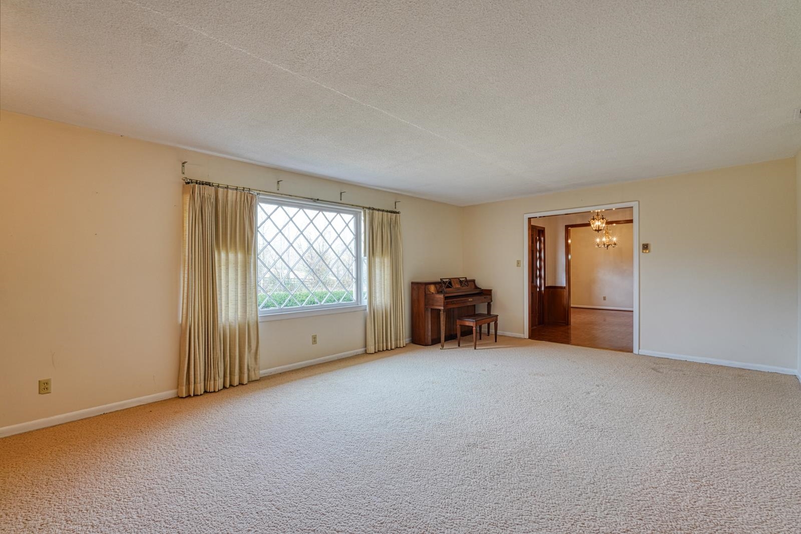 180 Herrle Road Campobello, SC 29322 - Photo 4 of 49