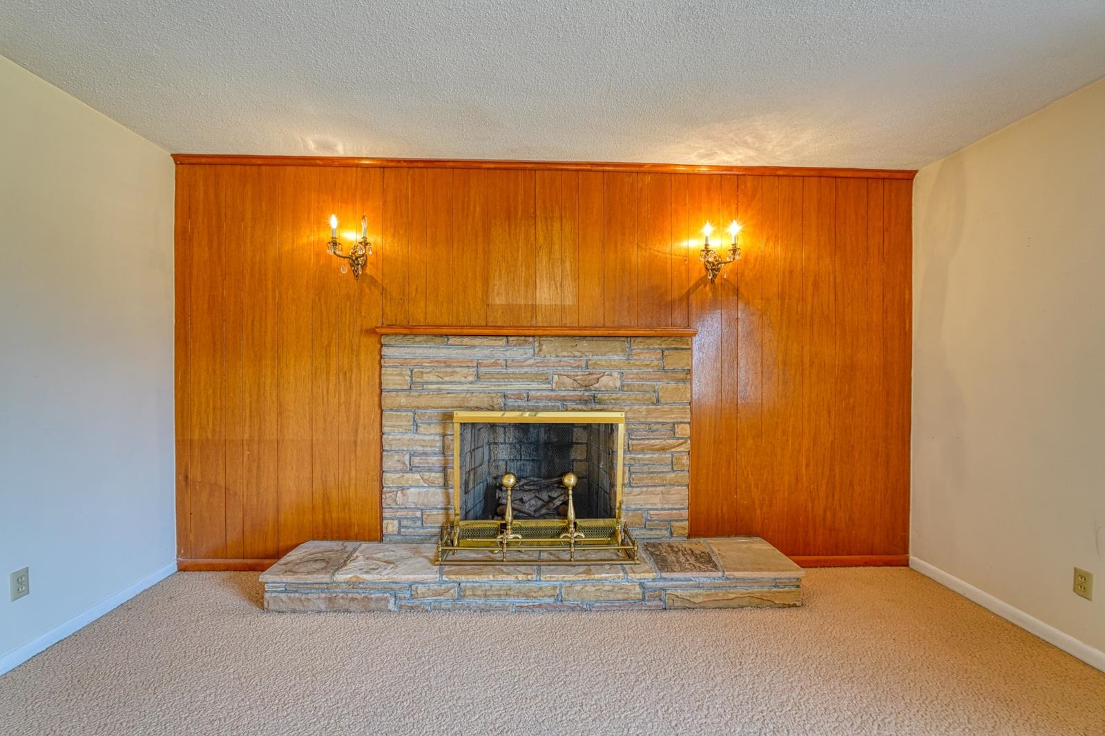 180 Herrle Road Campobello, SC 29322 - Photo 5 of 49