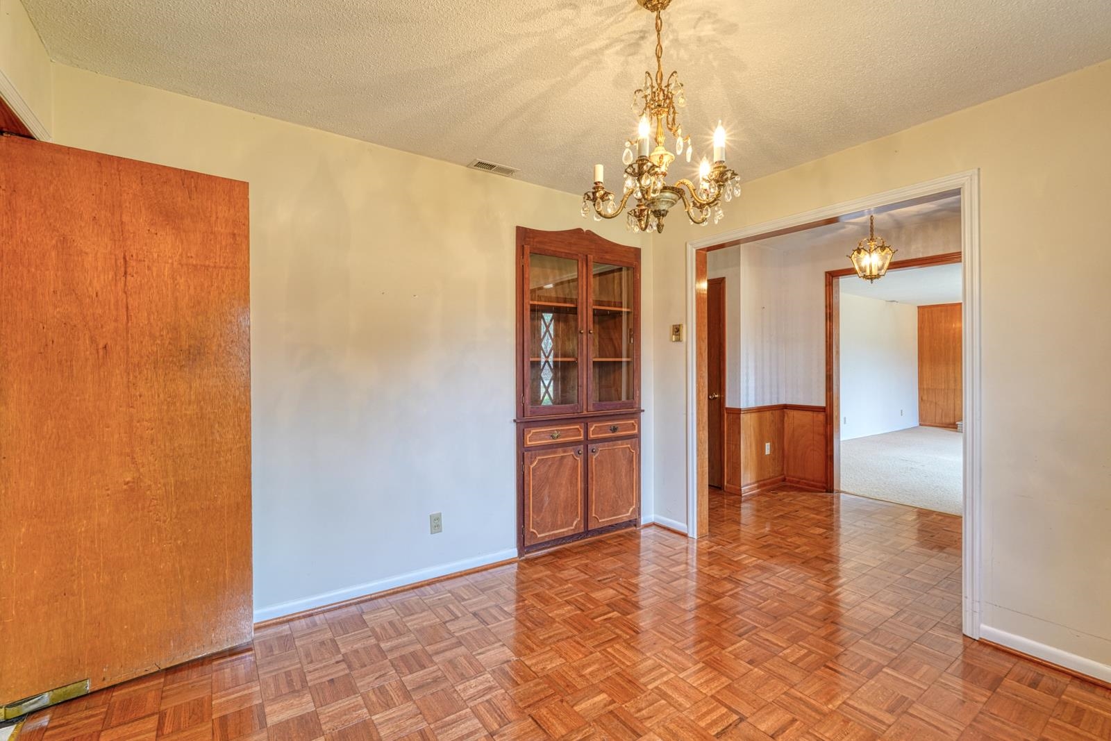 180 Herrle Road Campobello, SC 29322 - Photo 8 of 49