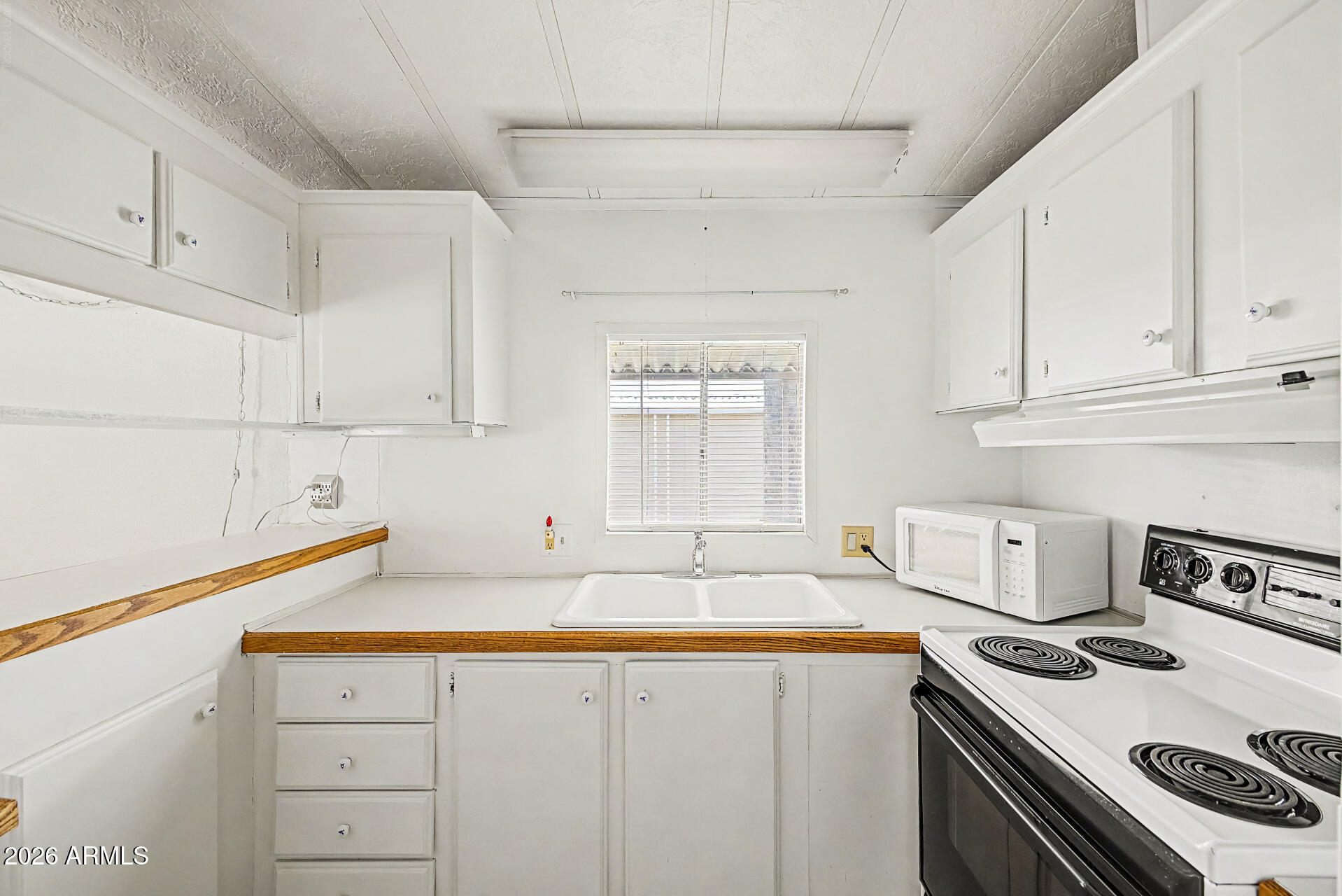 652 South Ellsworth Road, Unit 34 Mesa, AZ 85208 - Photo 14 of 31 14 Ellsworth