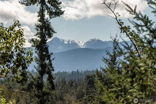 $1,200,000 | 997 Old Olympic Highway, Port Angeles, WA 98362