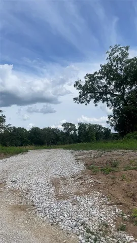 $79,900 | 5 Running Deer Lane, Monroe City, MO 63456