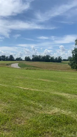 $79,900 | 5 Running Deer Lane, Monroe City, MO 63456