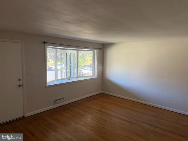 $1,950 | 1117 Linden Avenue, Halethorpe, MD 21227