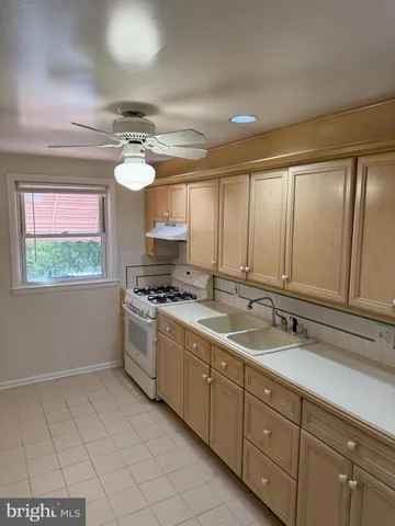 $1,950 | 1117 Linden Avenue, Halethorpe, MD 21227