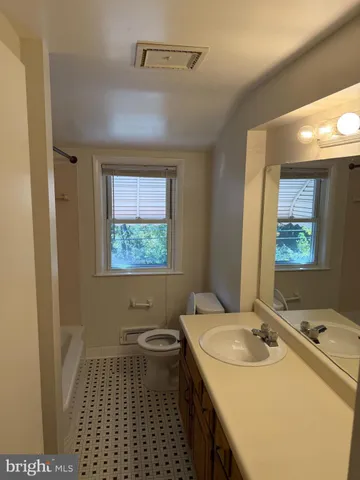 $1,950 | 1117 Linden Avenue, Halethorpe, MD 21227