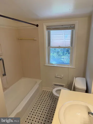 $1,950 | 1117 Linden Avenue, Halethorpe, MD 21227