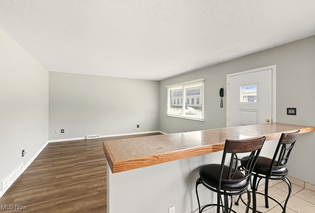 3416 Snow Road Cleveland, OH 44134 - Photo 12 of 38
