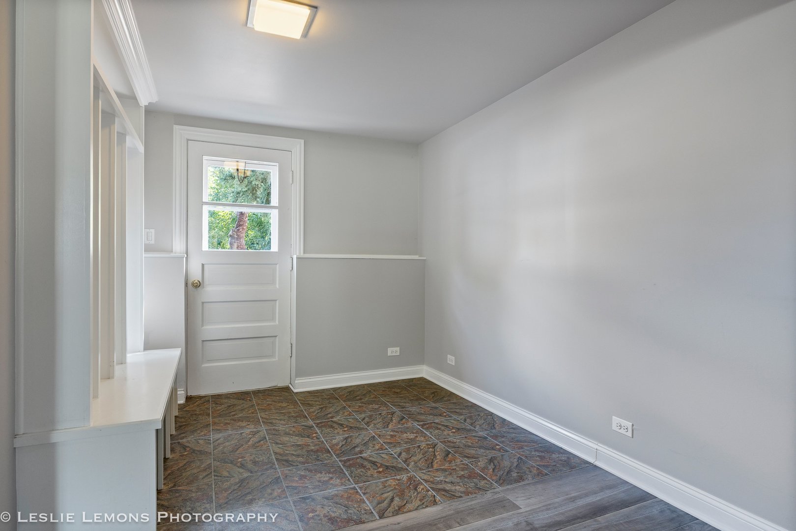 132 Robin Hill Drive Naperville, IL 60540 - Photo 26 of 29 an empty room with windows