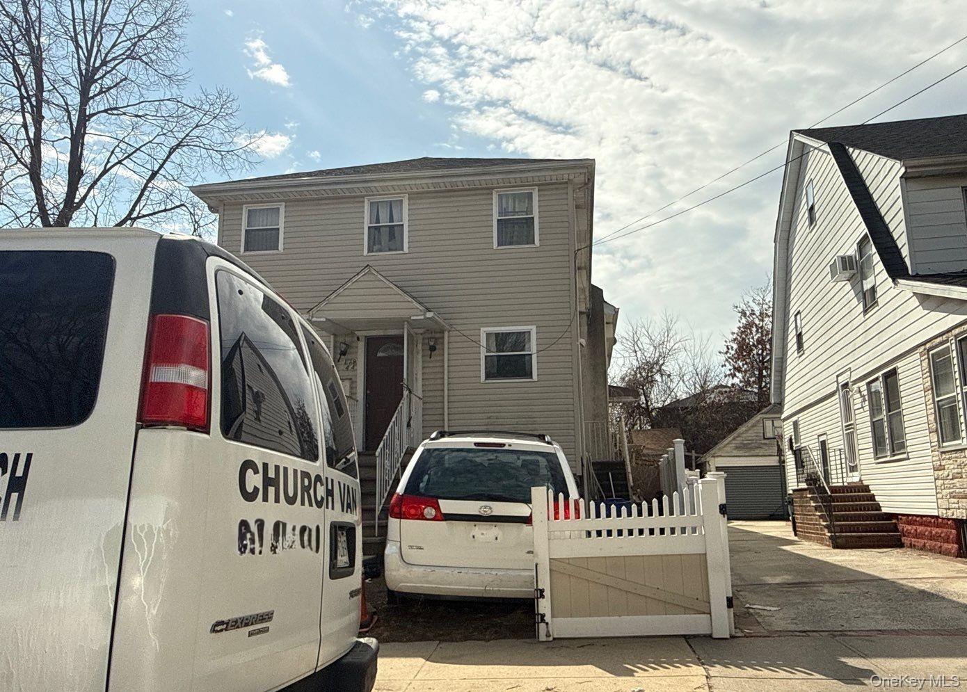 179-44 143rd Road Queens, NY 11434 - Photo 4 of 4 a view of front a house