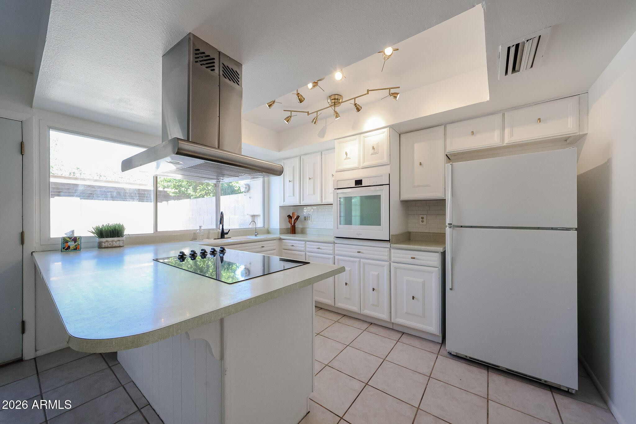 4028 North Granite Reef Road Scottsdale, AZ 85251 - Photo 13 of 33