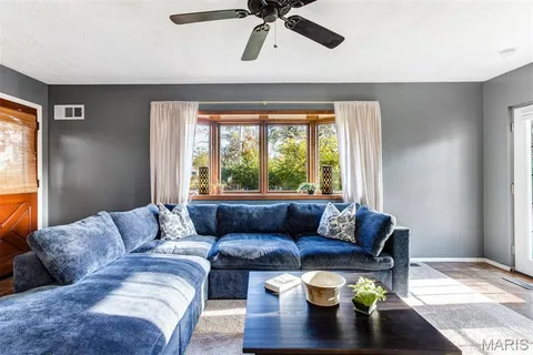 $300,000 | 176 Chatwood Terrace, Crestwood, MO 63126