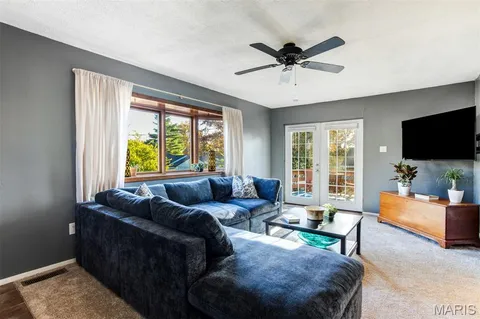 $300,000 | 176 Chatwood Terrace, Crestwood, MO 63126