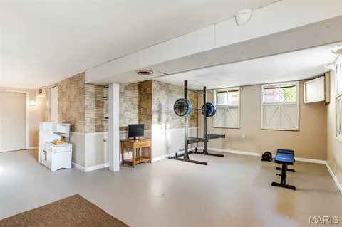 $300,000 | 176 Chatwood Terrace, Crestwood, MO 63126