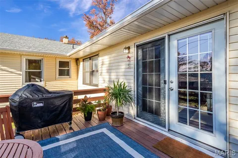 $300,000 | 176 Chatwood Terrace, Crestwood, MO 63126