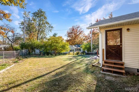 $300,000 | 176 Chatwood Terrace, Crestwood, MO 63126