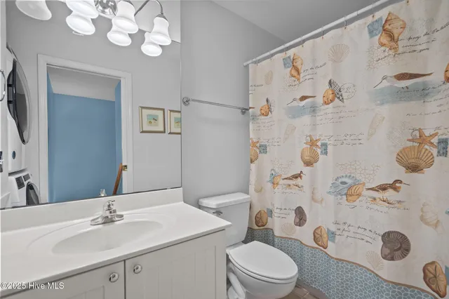 $735,000 | 209 N Avenue, Kure Beach, NC 28449