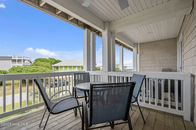$735,000 | 209 N Avenue, Kure Beach, NC 28449