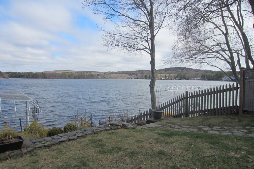 296 Killdeer Road Webster, MA 01570 - Photo 3 of 30 Gallery Image 3