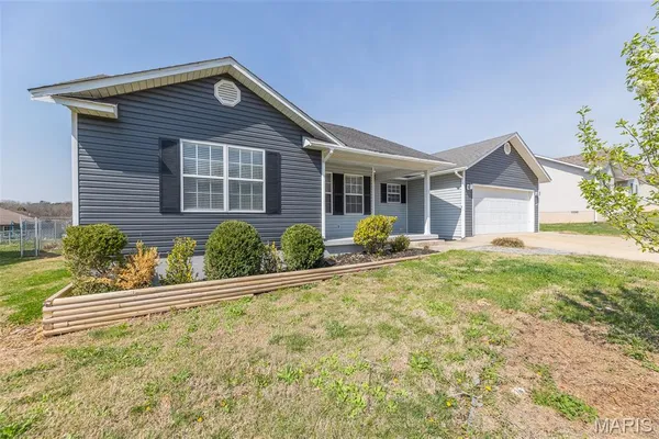 $218,900 | 354 Murfield Drive, Poplar Bluff, MO 63901