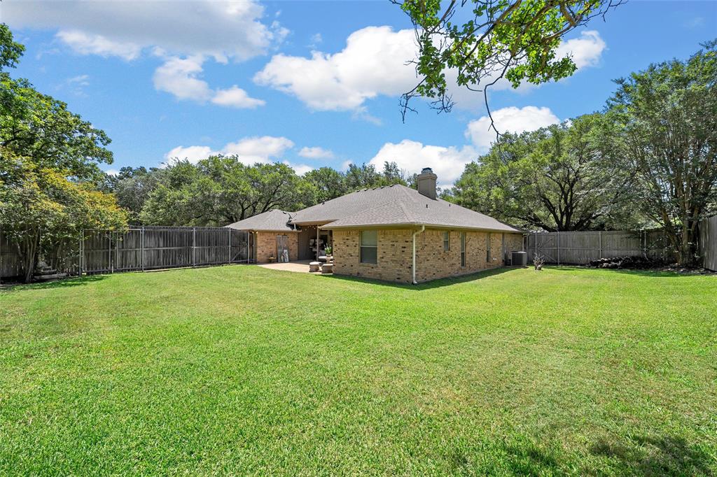 11001 Ridge Point Drive Woodway, TX 76712 - Photo 34 of 39