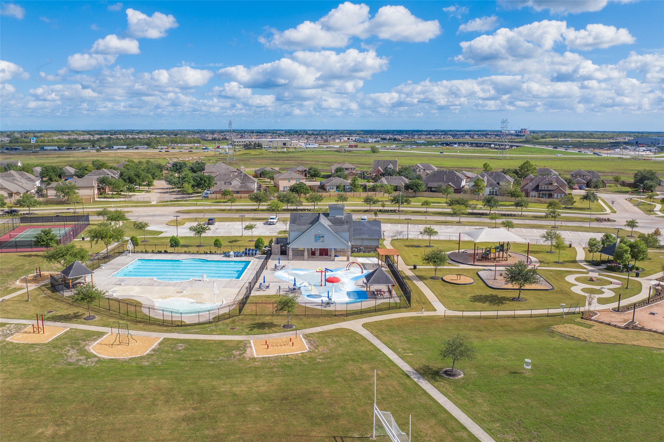 7923 Evening Emerald Drive Rosharon, TX 77583 - Photo 23 of 28 a view of an ocean