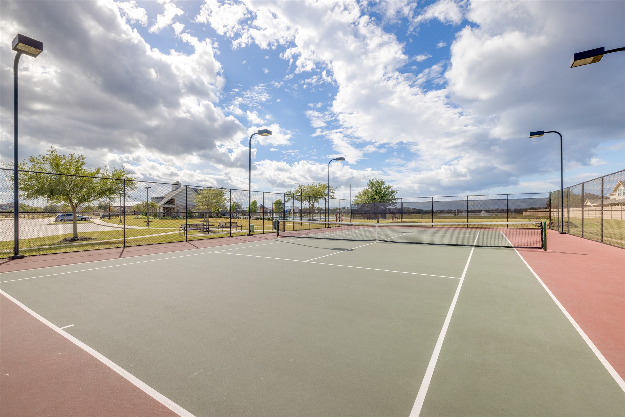 7923 Evening Emerald Drive Rosharon, TX 77583 - Photo 25 of 28 a view of a basket ball ground