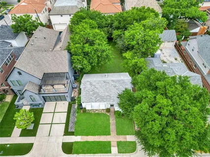 $425,000 | 3720 West 5th Street, Fort Worth, TX 76107