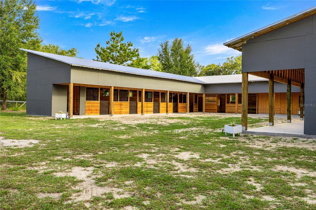 8106 Southwest 19th Place Ocala, FL 34481 - Photo 4 of 51