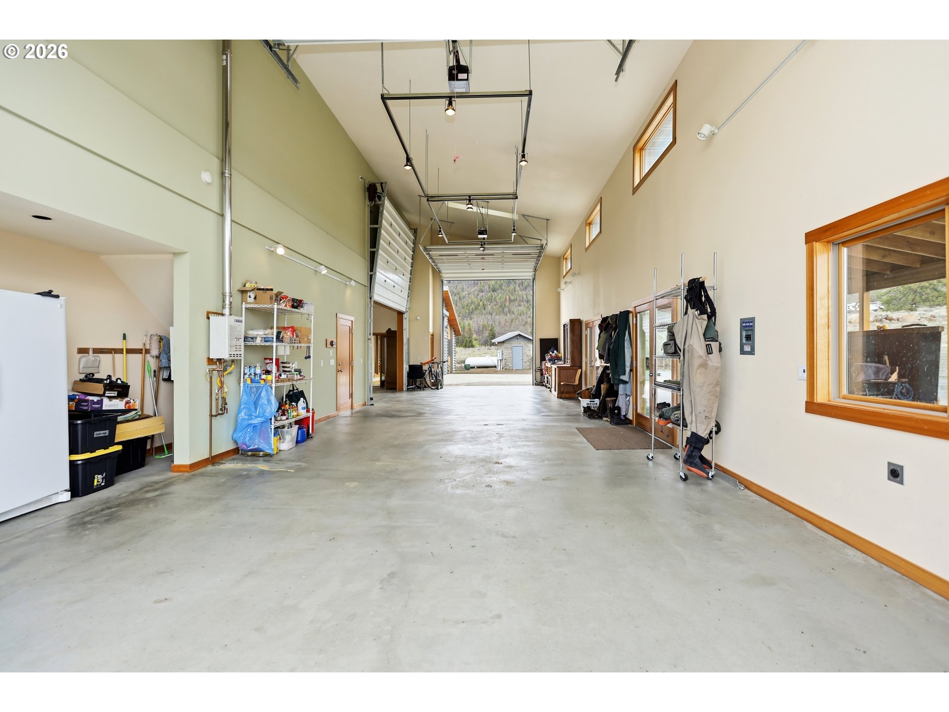 505 Knight Road Goldendale, WA 98620 - Photo 41 of 48 a view of a room with gym equipment