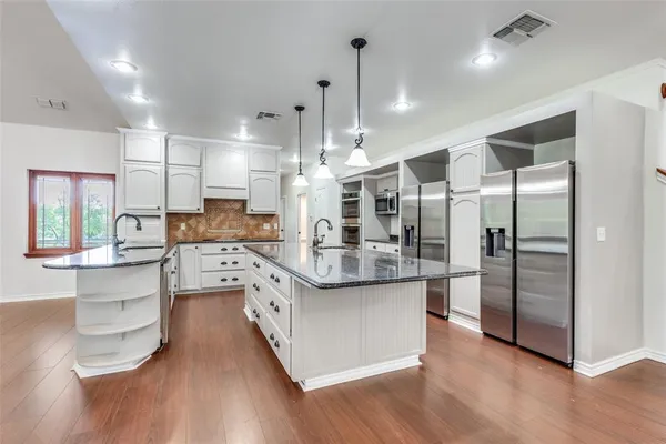 $622,000 | 601 North Carroll Street, Henrietta, TX 76365