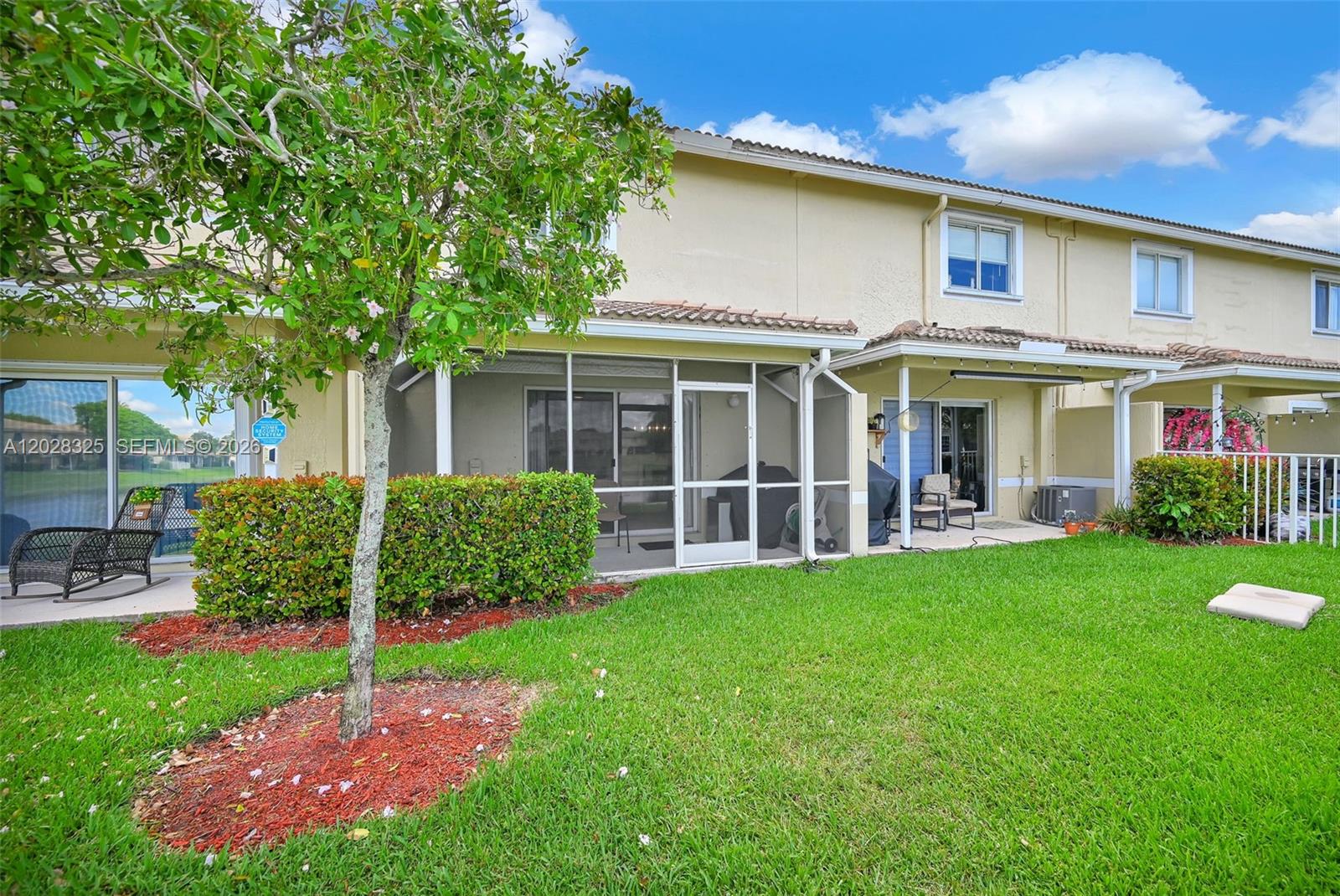 5927 Royal Way Tamarac, FL 33321 - Photo 19 of 31