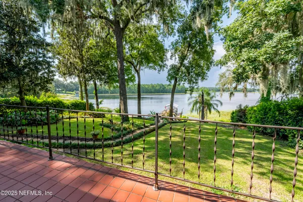 $645,000 | 8166 Alderman Road, Melrose, FL 32666