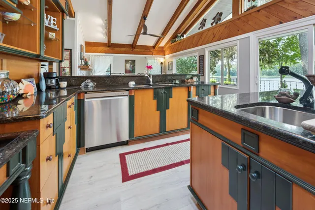 $699,000 | 8166 Alderman Road, Melrose, FL 32666