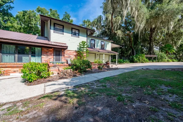 $645,000 | 8166 Alderman Road, Melrose, FL 32666