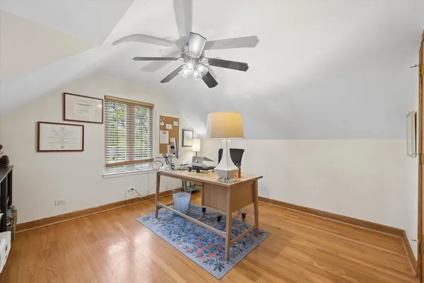 $3,200 | 4409 Clausen Avenue, Unit 4409, Western Springs, IL 60558