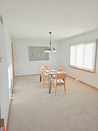 $345,000 | 2041 East Gaisor Drive, Crete, IL 60417