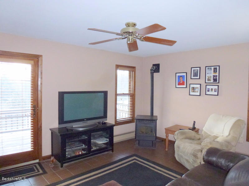 132 Curran Road Cheshire, MA 01225 - Photo 8 of 22 livingroom